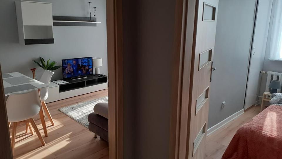 Apartament M-3 Centrum Częstochowa Buitenkant foto