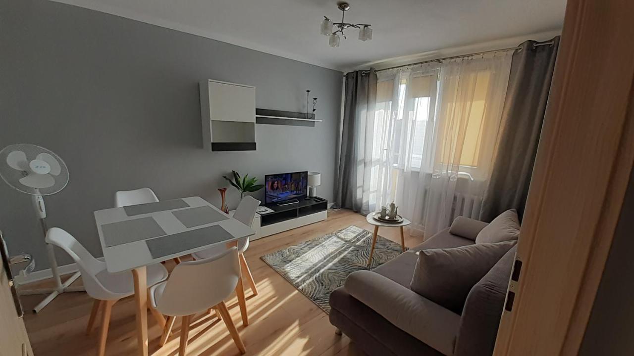 Apartament M-3 Centrum Częstochowa Buitenkant foto